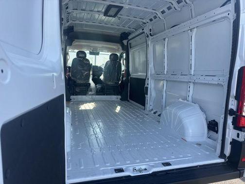2025 RAM ProMaster 2500 Tradesman
