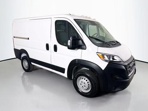 2025 RAM ProMaster 1500 Low Roof