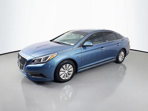 2016 Hyundai SONATA Hybrid SE