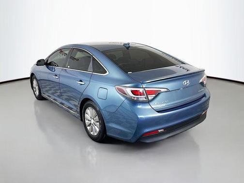 2016 Hyundai SONATA Hybrid SE