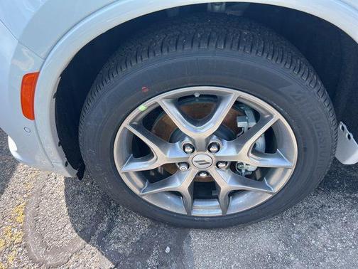 White Knuckle Clearcoat 2026 Dodge Durango GT HEMI V8 AWD