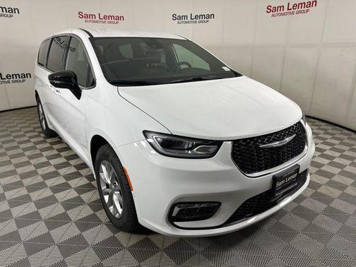 2025 Chrysler Pacifica L