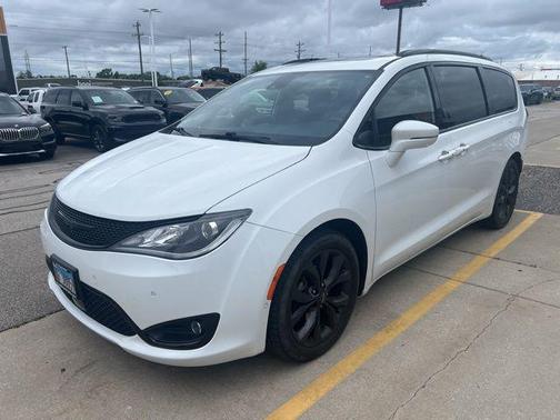 2020 Chrysler Pacifica Limited