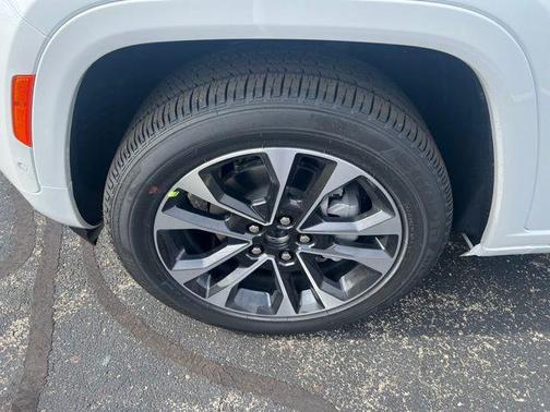 2025 Jeep Grand Cherokee Overland