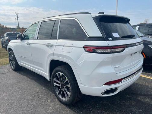 2025 Jeep Grand Cherokee Overland