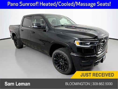 Diamond Black Crystal Pearlcoat 2025 RAM 1500 Limited