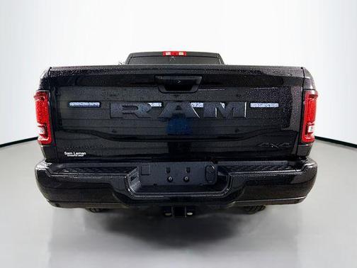 2025 RAM 2500 Big Horn Crew Cab 4x4 6'4' Box