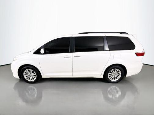 2017 Toyota Sienna Limited Premium
