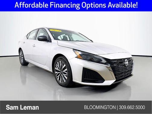 Brilliant Silver Metallic 2024 Nissan Altima 2.5 SV