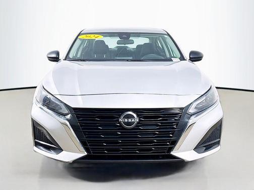 Brilliant Silver Metallic 2024 Nissan Altima 2.5 SV