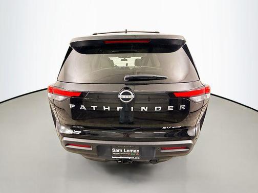 2022 Nissan Pathfinder SV 4WD