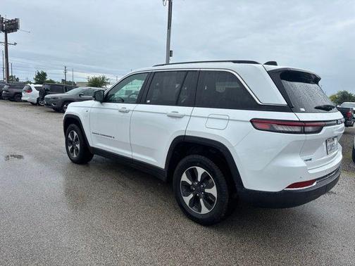 Bright White Clearcoat 2024 Jeep Grand Cherokee 4xe Base