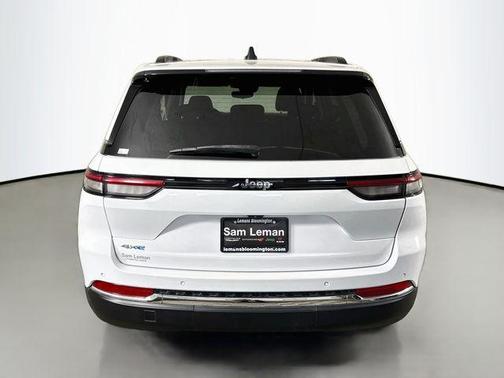 Bright White Clearcoat 2024 Jeep Grand Cherokee 4xe Base