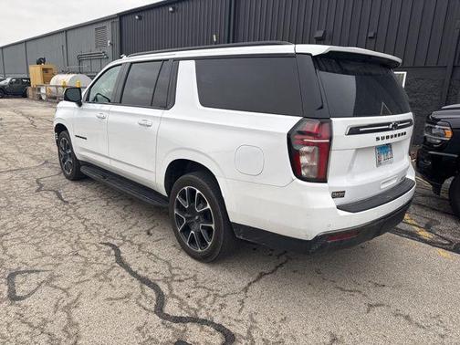 2022 Chevrolet Suburban RST