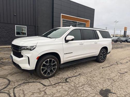 2022 Chevrolet Suburban RST