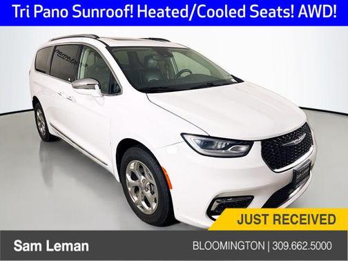 Bright White Clearcoat 2021 Chrysler Pacifica Limited