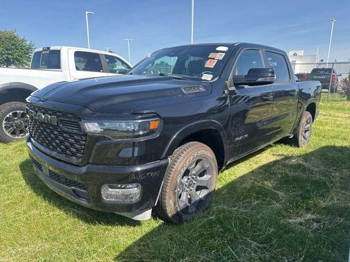 Diamond Black Crystal Pearlcoat 2025 RAM 1500 Big Horn/Lone Star
