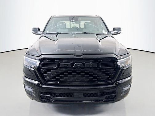 Diamond Black Crystal Pearlcoat 2025 RAM 1500 Big Horn/Lone Star