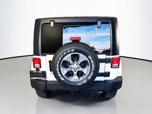 2017 Jeep Wrangler Sahara