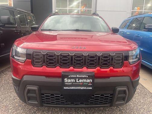 Red Hot Pearlcoat 2026 Jeep Cherokee Laredo 4x4