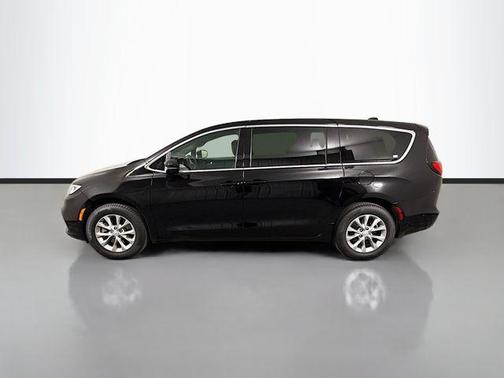 2025 Chrysler Pacifica L