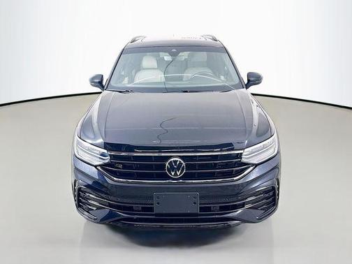 2023 Volkswagen Tiguan 2.0T SE R-Line Black 4MOTION