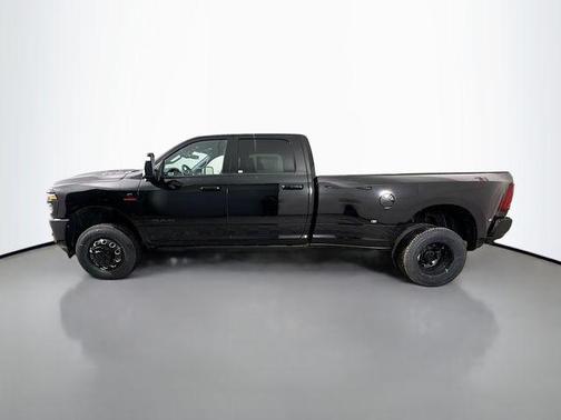 2026 RAM 3500 Laramie Crew Cab 4x4 8' Box