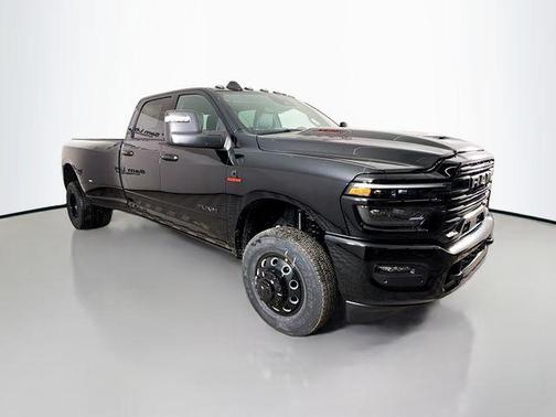 2026 RAM 3500 Laramie Crew Cab 4x4 8' Box