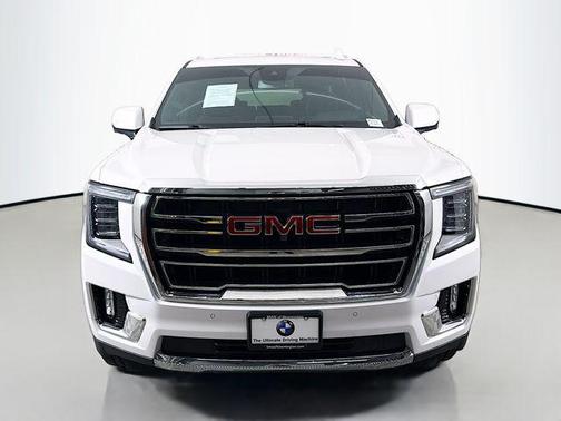 White Frost Tricoat 2023 GMC Yukon XL SLT
