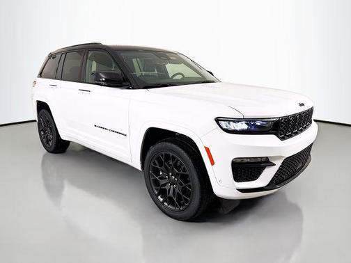 2025 Jeep Grand Cherokee Summit