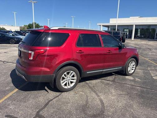 Ruby Red Metallic 2017 Ford Explorer XLT