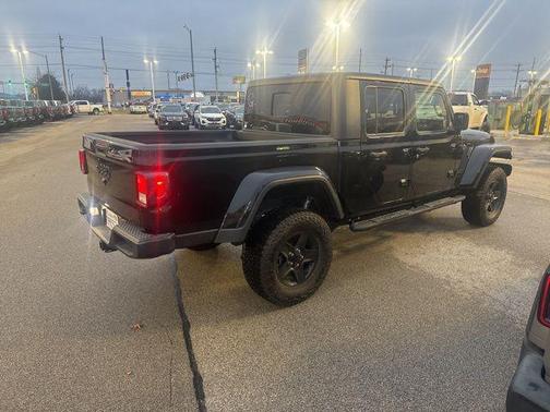2021 Jeep Gladiator Sport