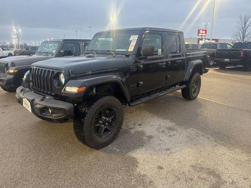 2021 Jeep Gladiator Sport