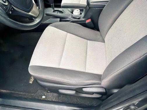 Magnetic Gray Metallic 2014 Toyota RAV4 LE