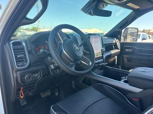 2025 RAM 2500 Laramie Crew Cab 4x4 6'4' Box