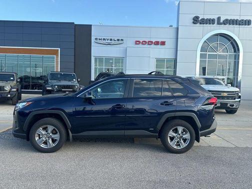 2025 Toyota RAV4 Hybrid XLE