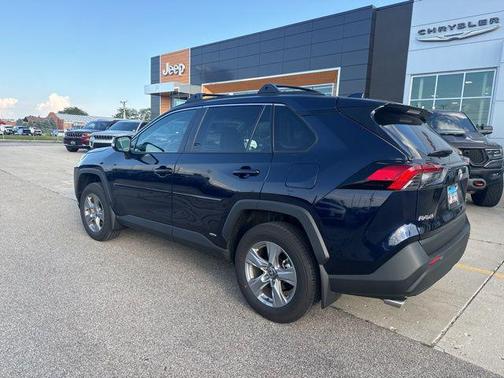 2025 Toyota RAV4 Hybrid XLE