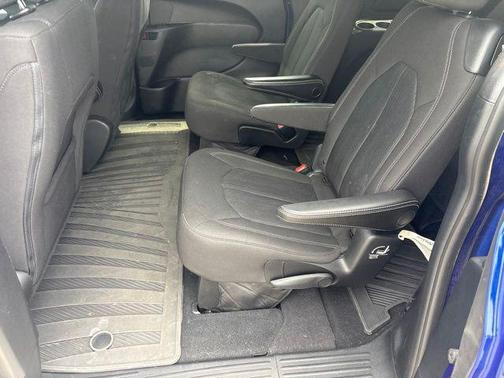 Ocean Blue Metallic 2020 Chrysler Pacifica Touring