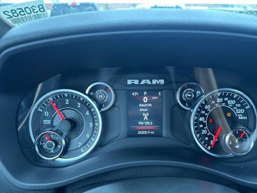 2024 RAM 2500 Big Horn Crew Cab 4x4 6'4' Box