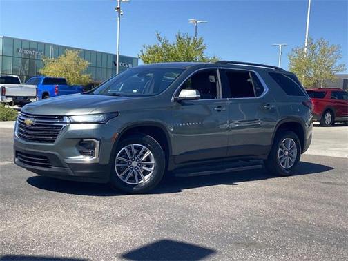 2022 Chevrolet Traverse LT Cloth