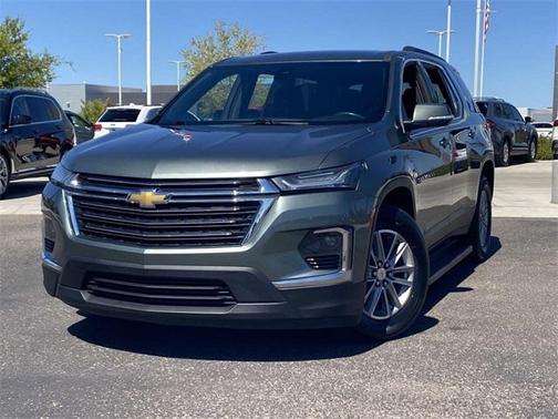 2022 Chevrolet Traverse LT Cloth