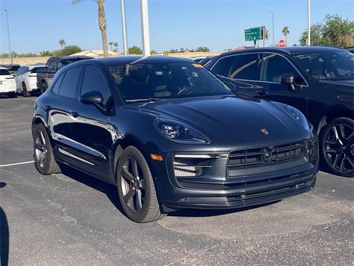 2023 Porsche Macan Base