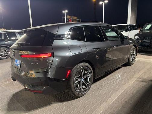 2025 BMW iX xDrive50