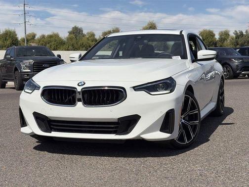 2023 BMW 230 i