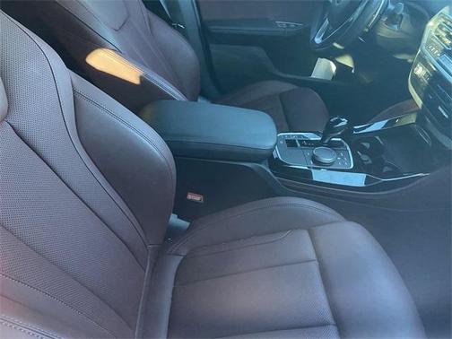 2023 BMW X4 xDrive30i