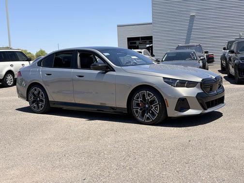 Oxide Grey Metallic 2024 BMW i5 M60