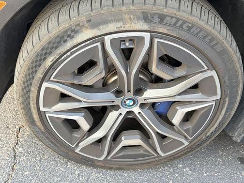 Dark Graphite Metallic 2024 BMW iX xDrive50