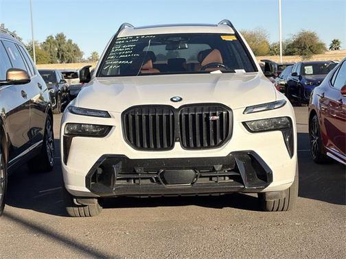 2024 BMW X7 M60i