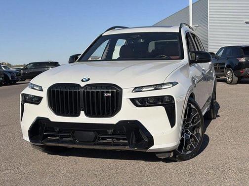 2024 BMW X7 M60i