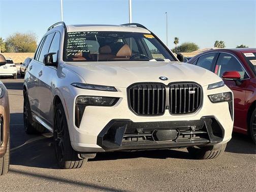 2024 BMW X7 M60i